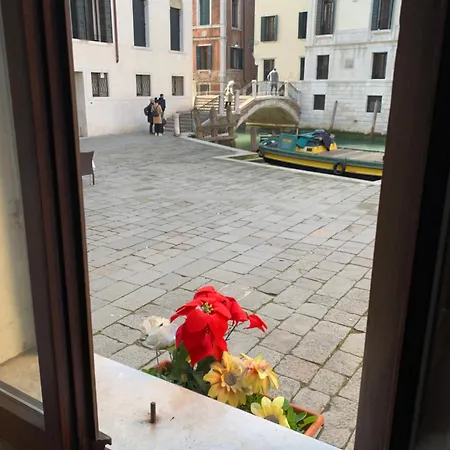 Campiello San Agostin Apartment Venice